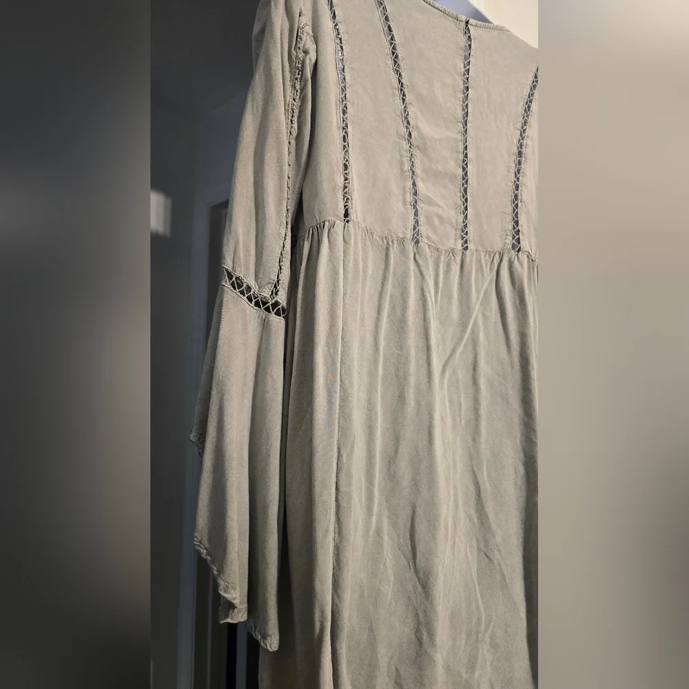 PrettyLittleThing Tunic Top Washed Gray Tie Front Frill Sleeve Beach Size 6 - Picture 5 of 10